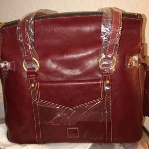 Dooney Bourke Florentine Smith